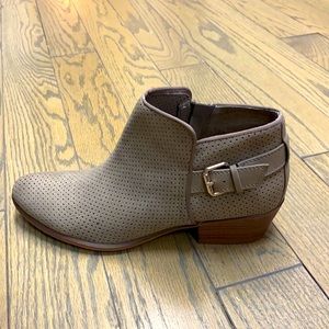 Women ankle boots